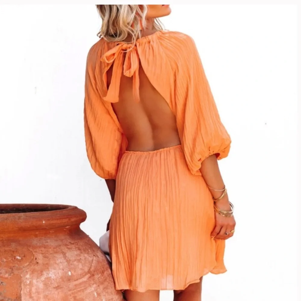 Vici backless dress - Picture 2 of 2